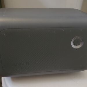 Anker SC1X Charcoal Gray Device